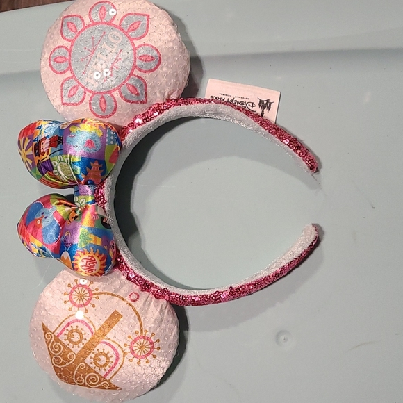 Disney Accessories Disneyparks Small World Minnie Mouse Ears Poshmark